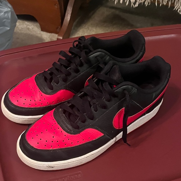 Nike Court Vision Low Red and Black Athletic Shoes Men’s  9.5 NICE! - Picture 1 of 7